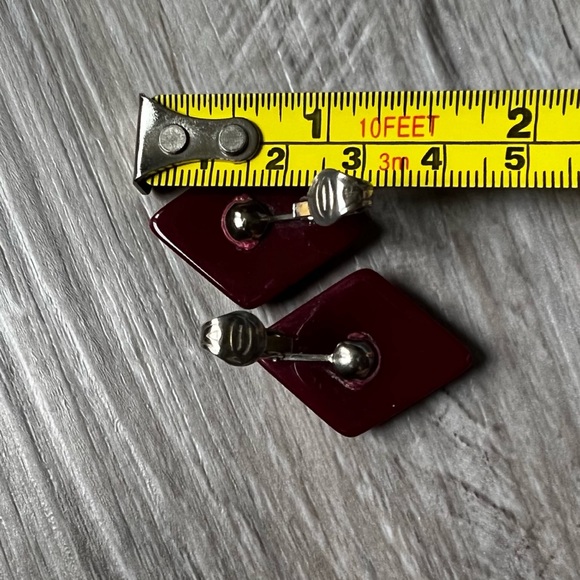 vintage ruby red diamond shaped ear clips - Picture 7 of 7